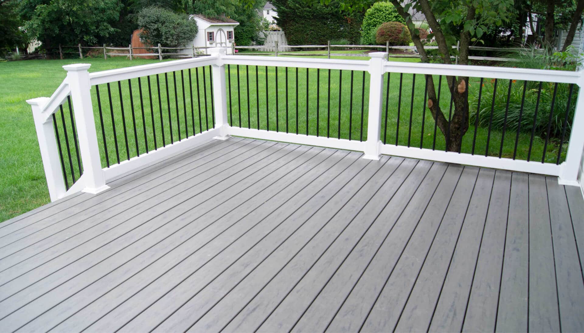 Specialists in deck railing and covers Knoxville, Tennessee